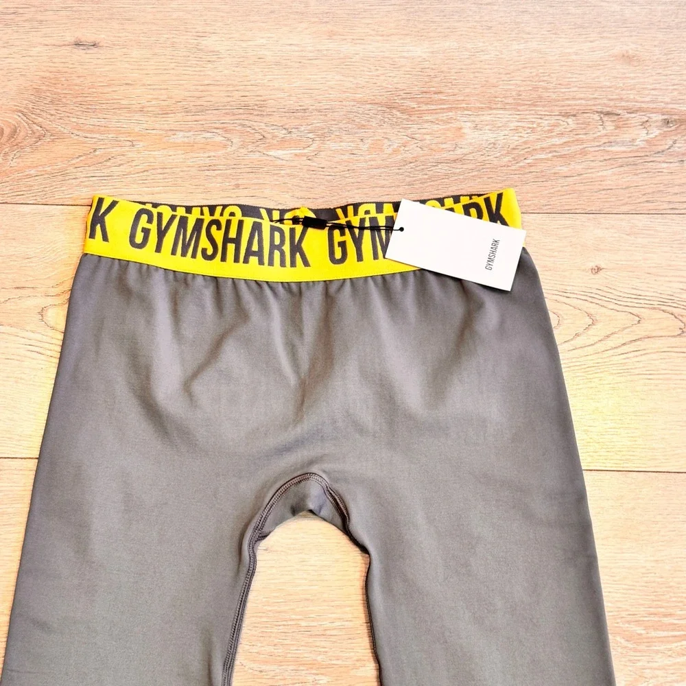 NWT Gymshark Fit Seamless‎ Crop Leggings Charcoal Yellow Medium M Athleisure